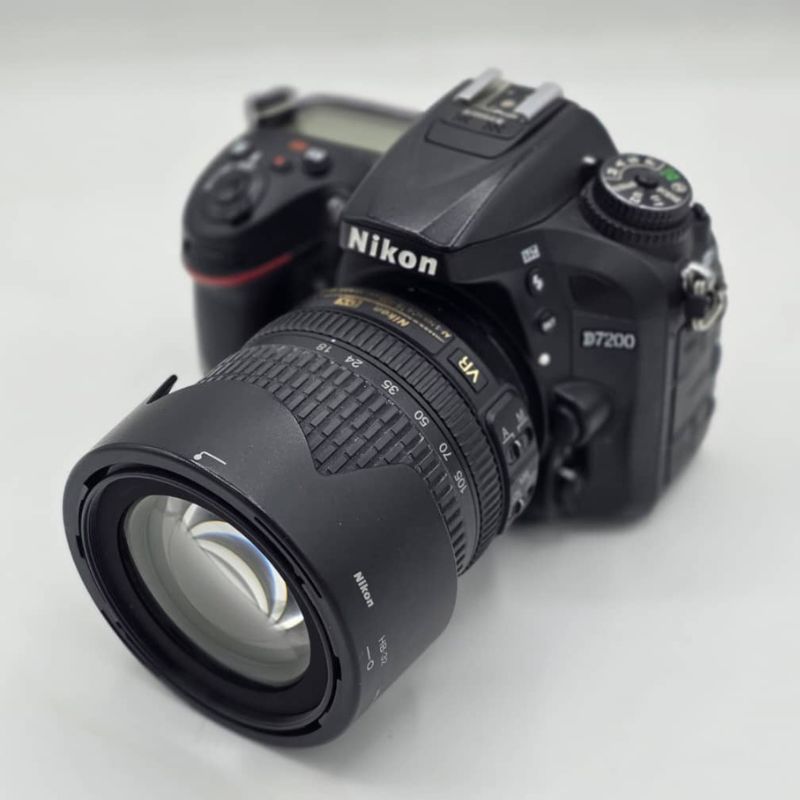 دوربین عکاسی نیکون دست دوم Nikon D7200 Kit 18-105mm(شات 5000)