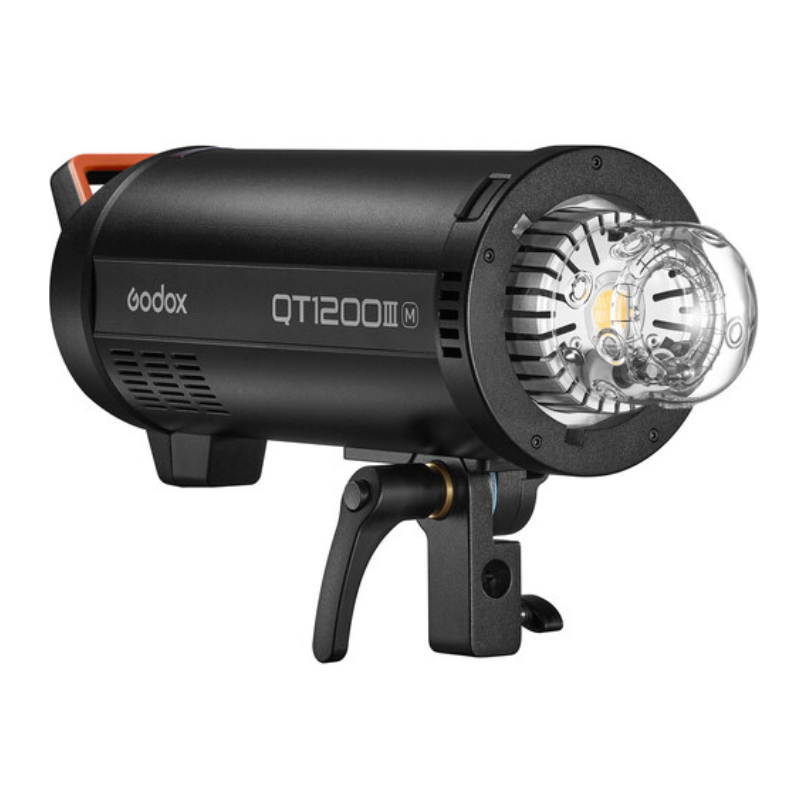 بهترین قیمت برای خرید فلاش گودکس Godox QT1200IIIM Studio Flash ⭐ مشاوره رایگان و تخصصی در نورنگار فلاش حرفه ای ☎️ 0217356