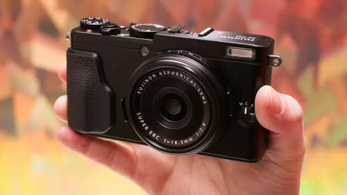 دوربین عکاسی Fujifilm X70