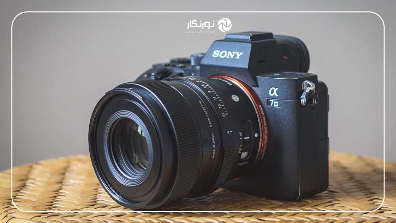 بررسی کامل Sigma 65mm f/2 DG DN Contemporary Lens for Sony E