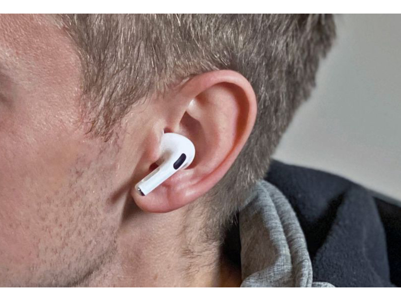 ایرپاد پرو در گوش airpods pro in ear