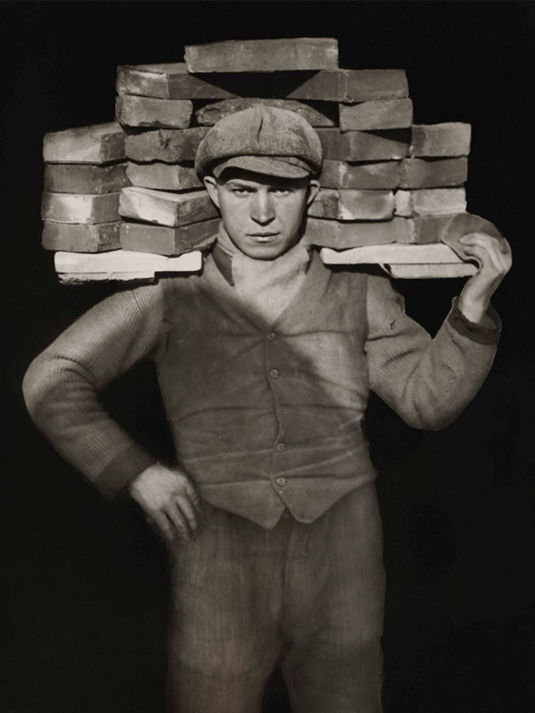 تصویر 20: آجرچین، آگوست ساندر، 1928