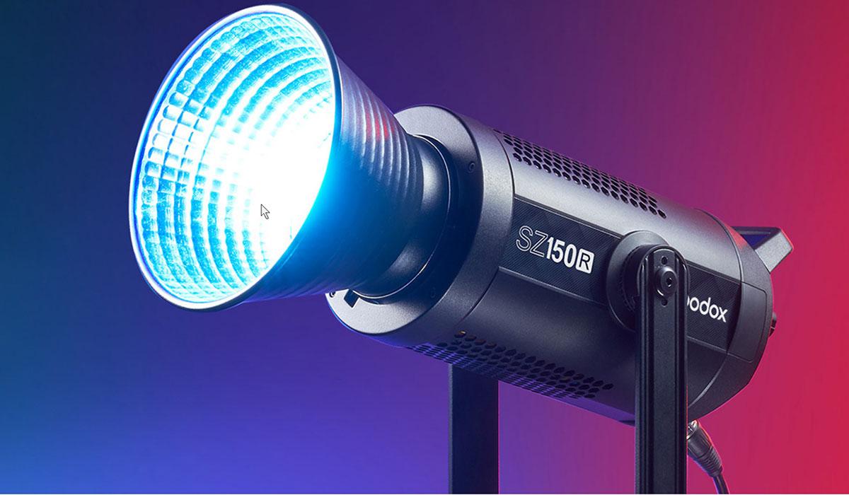 مشخصات و قیمت ویدئو لایت گودکس Godox SZ150R Zoom RGB LED Video Light
