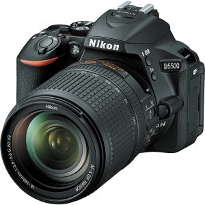 Nikon D5500 +18-140mm