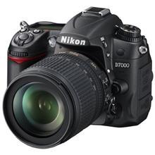 Nikon D7000 18-140 VR